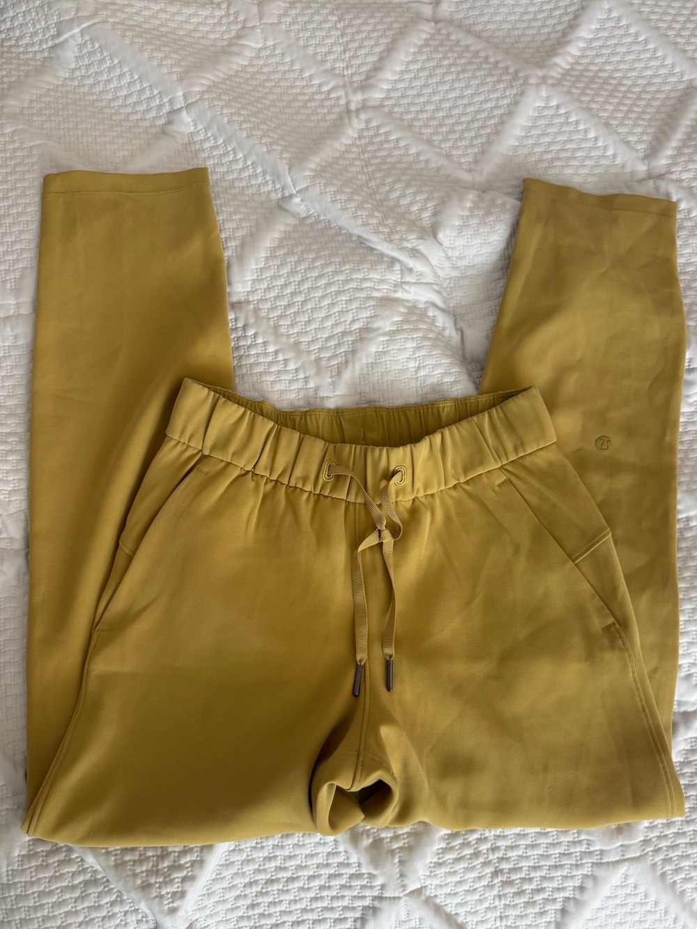 Lululemon jogger pants